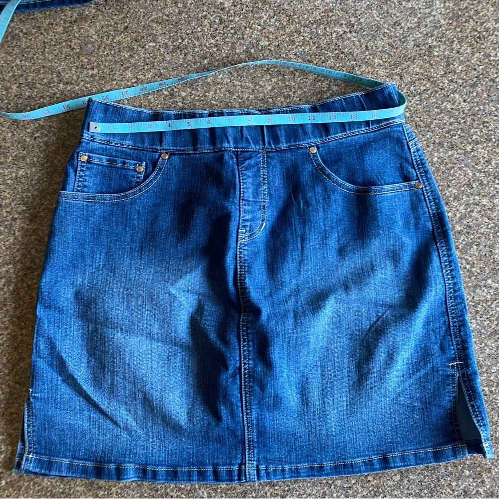 Jag Jean skirt. Pull on with spandex short underwear.